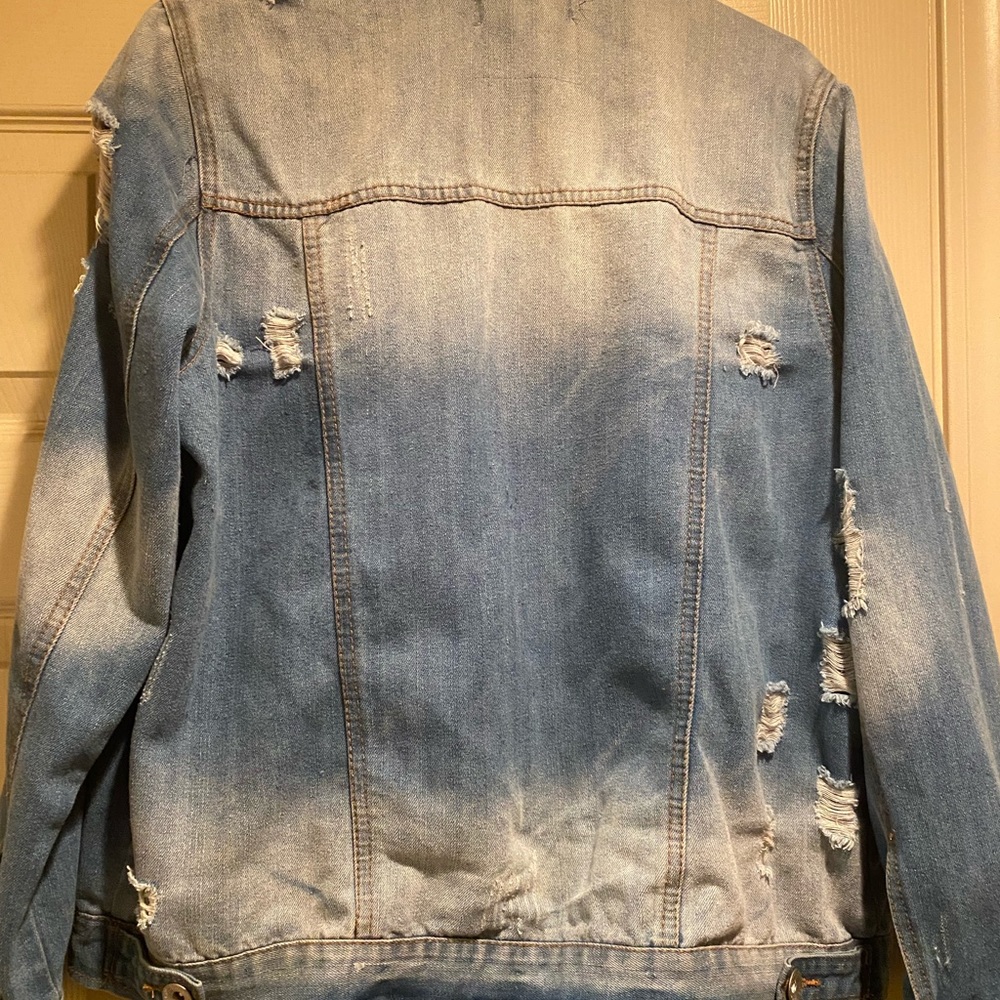 Distressed Jean jacket - Picture 2 of 4